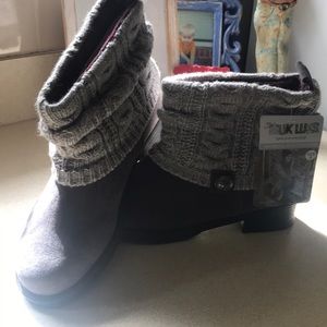 Muk Luks gray suede booties
